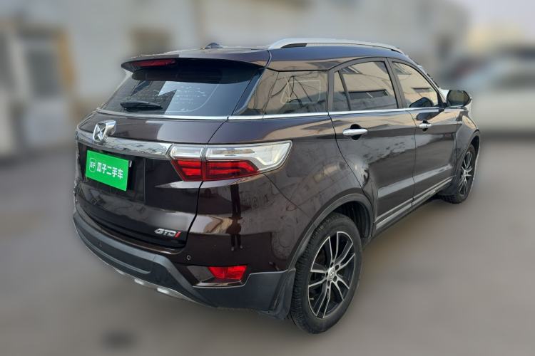 Used JMC Yusheng S330 2016 1.5L GTDi Automatic Two-Wheel Drive Flagship Edition