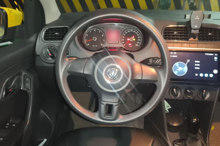 Used Volkswagen Polo 2011 1.4L Automatic ZhiShang Version Steering Wheel