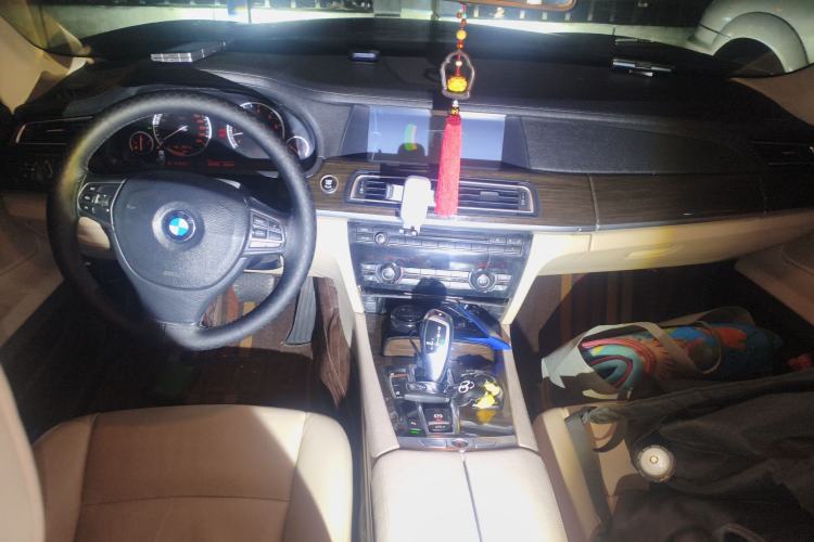 Used BMW 7 Series 2009 730Li Leading Model Center Console