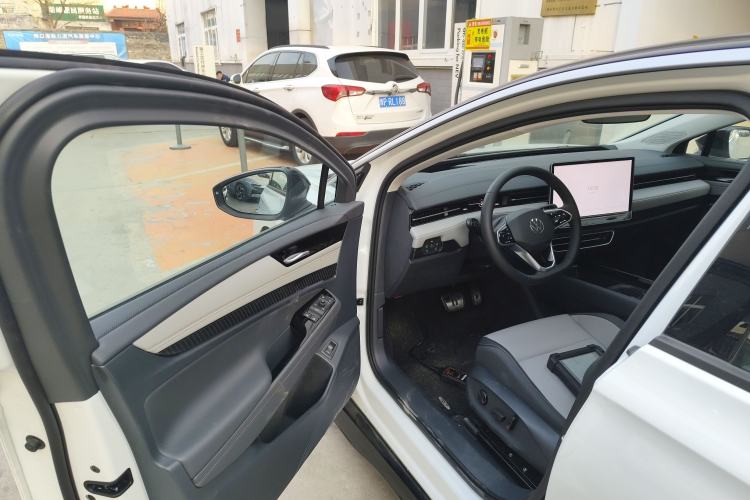 Used Volkswagen ID.7 VIZZION 2024 AIR model
