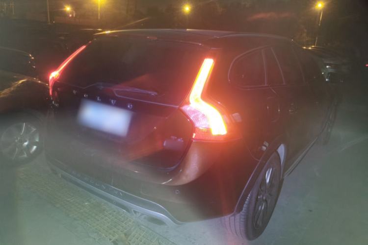 Used Volvo V60 2016 Cross Country T6 AWD
