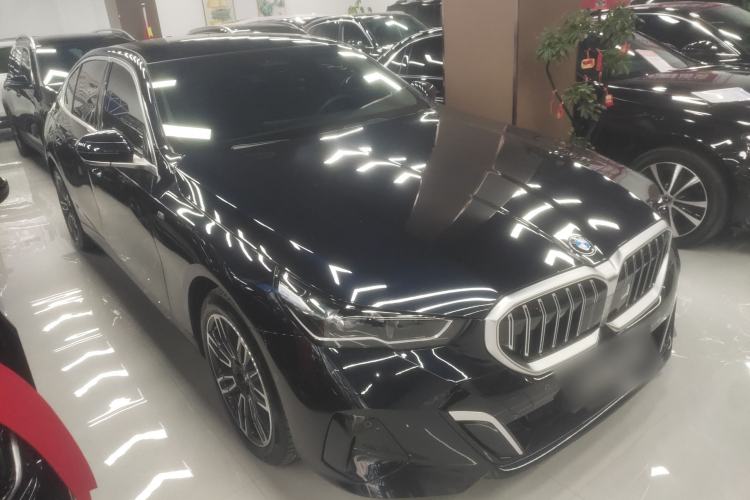 Used BMW 5 Series 2024 525Li M Sport Package