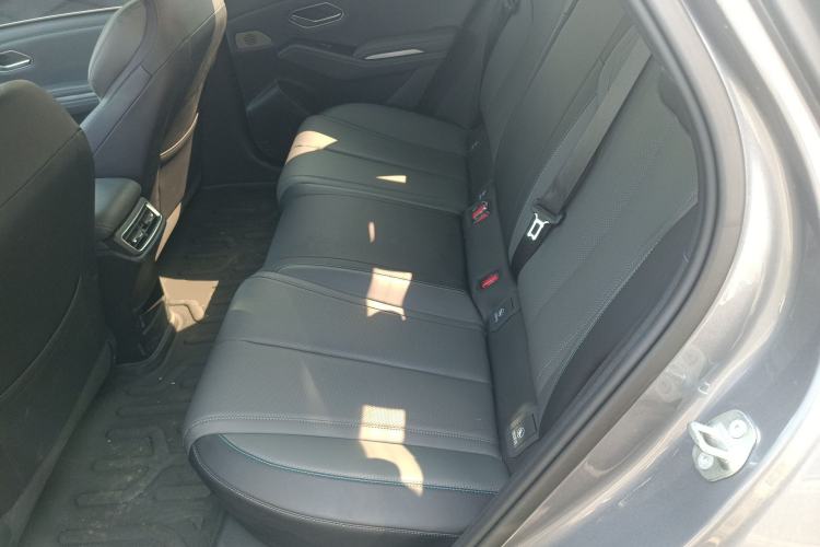 Used BYD Qin L 2025 DM-i Smart Drive 120KM Leading Model
