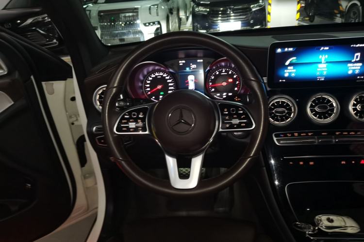 Used Mercedes-Benz GLC 2020 GLC 260 L 4MATIC Dynamic Model