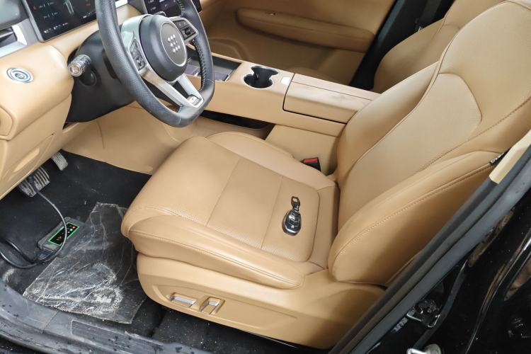 Used Landian E5 PLUS 2025 165 km Long-Range Version PLUS 7-Seater Left Front Seat