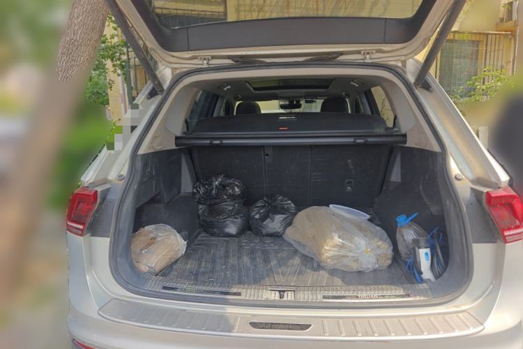 Used Volkswagen Tiguan L 2017 380TSI Automatic All-Wheel-Drive Flagship Edition Trunk