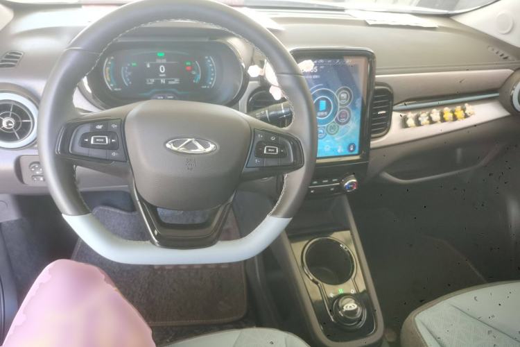 Used Chery New Energy Little Ant 2022 Revised Version Sweet Pink Edition Half-Sugar Version Lithium Iron Phosphate 30.7 kWh 30 kW 301 km