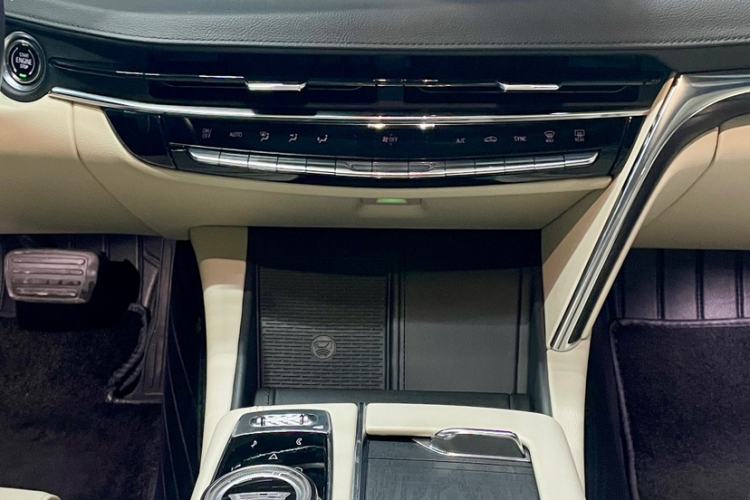 Used Cadillac CT6 2023 28T Luxury Version Interior 7