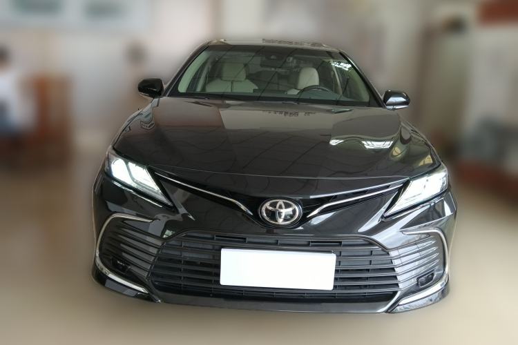 Used Toyota Camry 2021 2.0G Luxury Edition Front