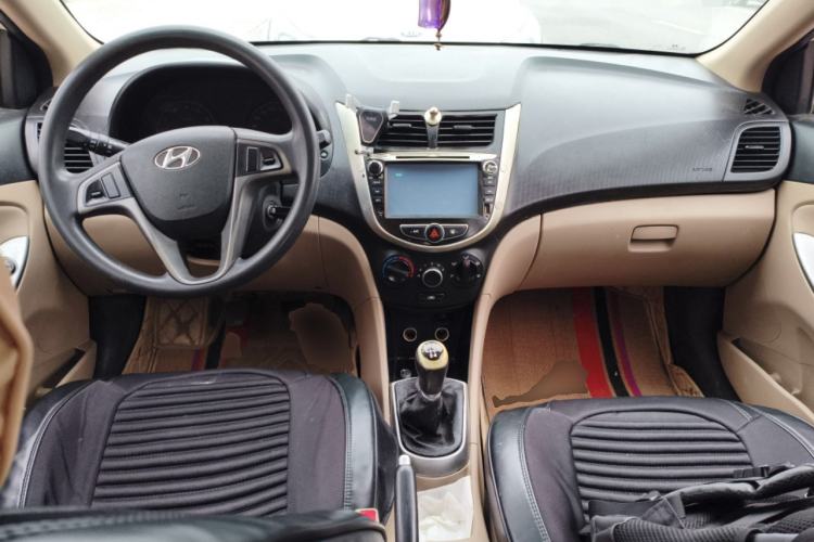 Used Hyundai Verna (older generation) 2014 1.4L Manual Smart GLS Trim
