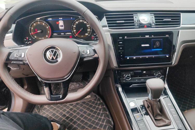 Used Volkswagen Phideon 2021 380TSI Luxury Edition
