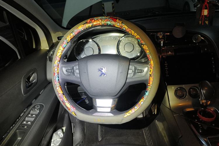 Used Peugeot 3008 2016 1.6THP Automatic Classic Edition Steering Wheel