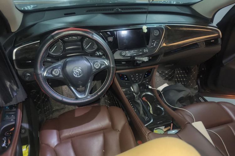 Used Buick Envision 2014 28T Four-Wheel Drive Luxury Model Center Console