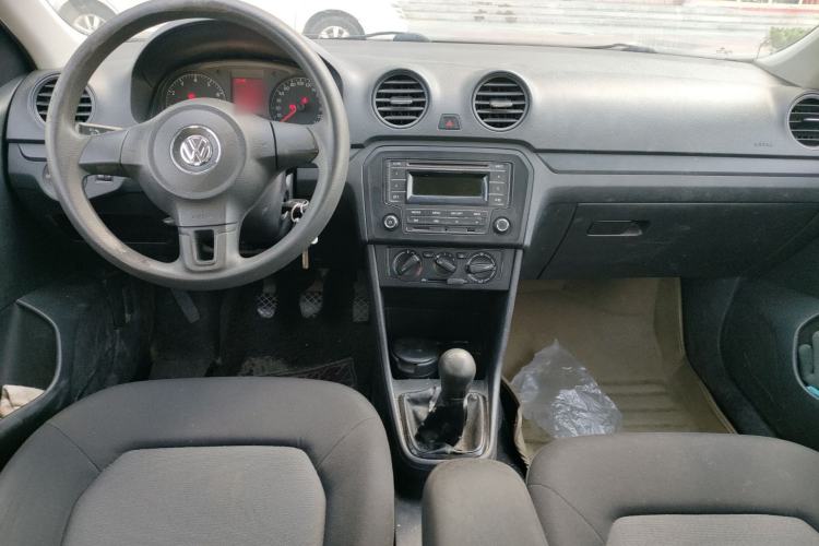 Used Volkswagen Jetta 2013 1.4L Manual Fashion Model