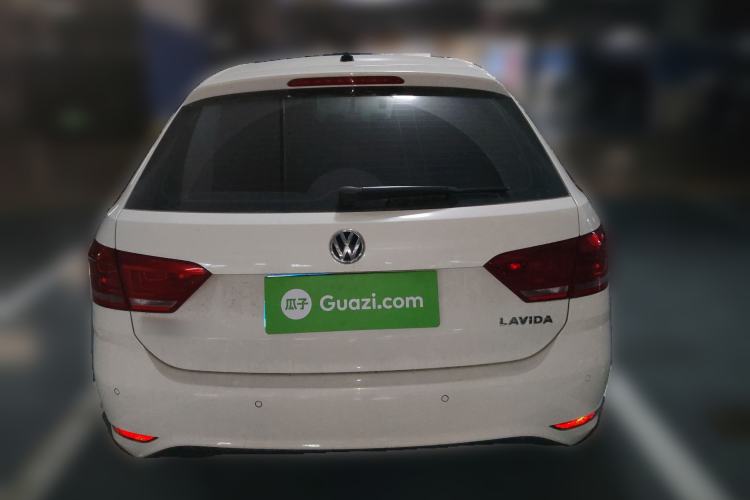 Used Volkswagen Gran Lavida 2015 1.6L Automatic Fashion Edition