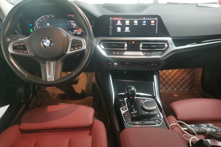 Used BMW 3 Series 2021 Second Facelift 320Li M Sport Package Center Console