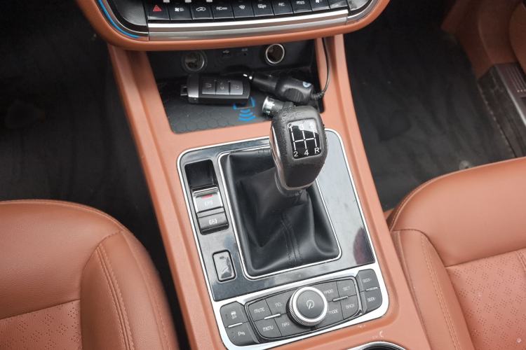 Used Zotye T700 2017 1.8T Manual Luxury Model
