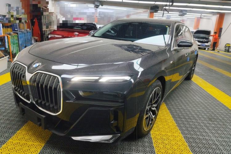 Used BMW 7 Series 2023 735Li M Sport Package