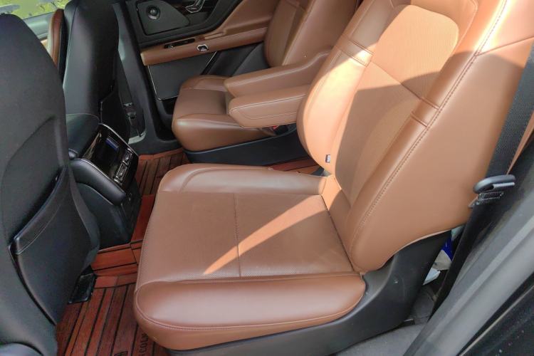 Used Lincoln Aviator 2023 3.0T V6 All-Wheel-Drive Zunya Cruise Version Six Seats
