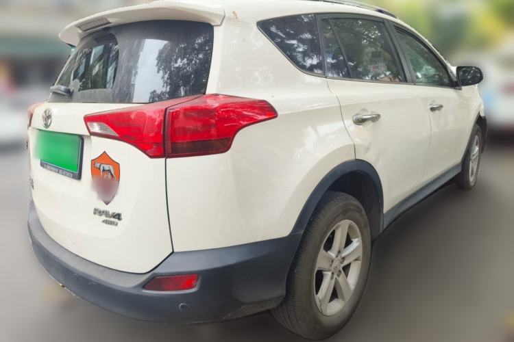 Used Toyota RAV4 2013 2.0L CVT Four-Wheel Drive New Edition