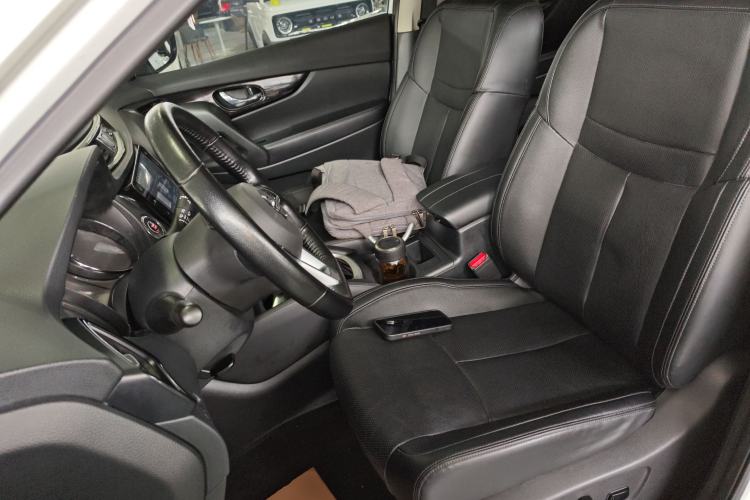 Used Nissan X-Trail 2023 Classic 2.0L Two-Wheel Drive Smart Connect & Comfort Edition
