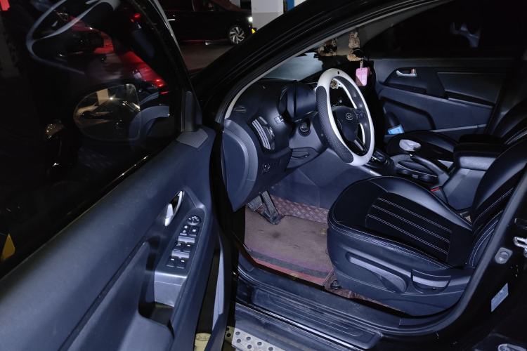 Used Kia Sportage R 2014 2.0L Automatic Two-Wheel Drive GL