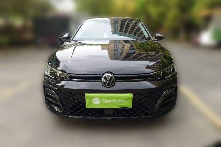 Used Volkswagen Passat 2025 Pro 380TSI Starry Dragon Edition
