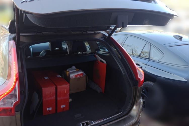 Used Volvo XC60 2015 T5 AWD Smart Drive Edition Trunk