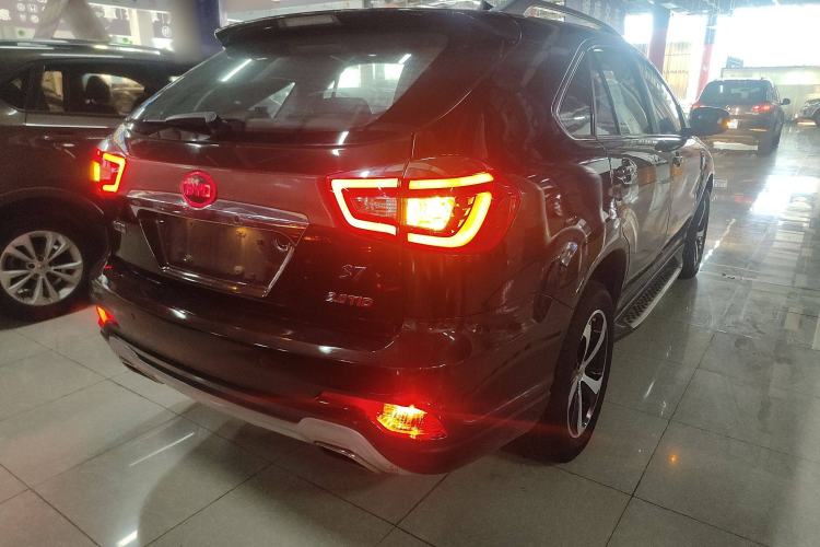 Used BYD S7 2015 2.0T Upgraded Automatic Luxury Version
