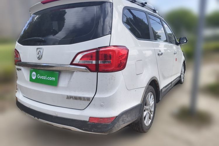 Used Baojun 730 2014 1.5L manual Comfort version 7 seats