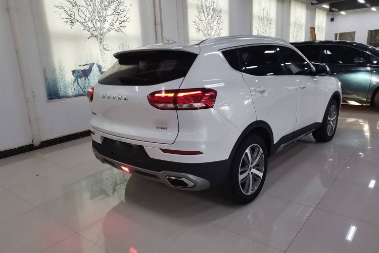 Used Haval H6 2017 Red Label 2.0T Automatic Two-Wheel Drive ZhiShang Model