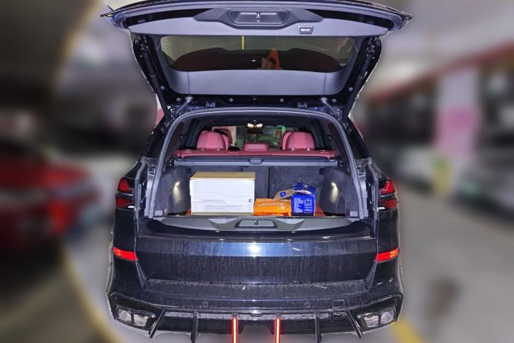 Used BMW X5 2023 xDrive 40Li M Sport Night Edition Package
