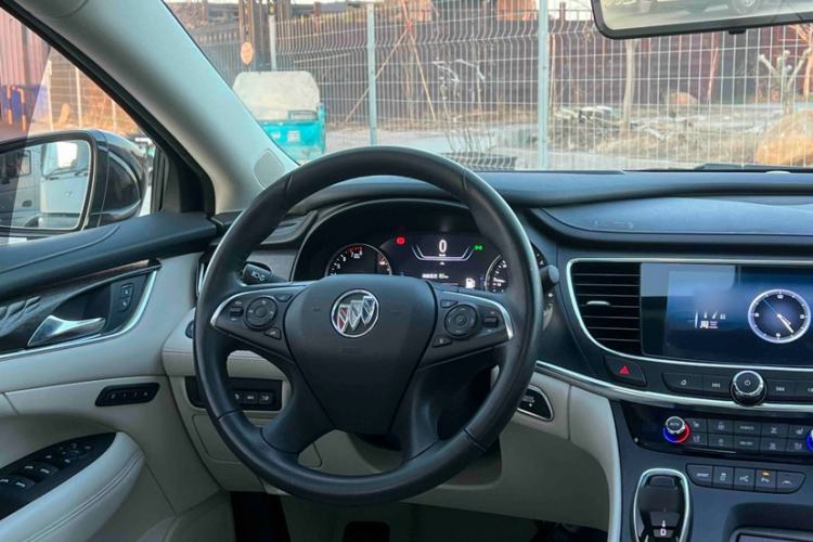 Used Buick LaCrosse 2022 Avenir Avia First Edition