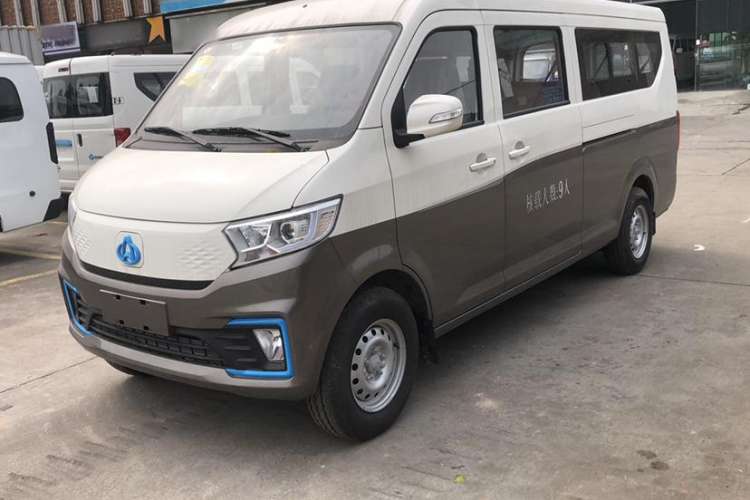Used Kuayue Xing V7 EV 2024 316 km Luxury Dual-Door 9-Seater