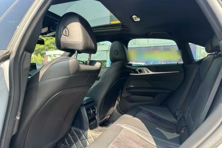 Used BMW i4 2022 eDrive40
