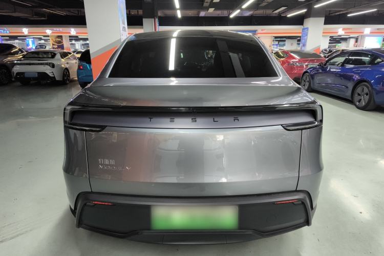 Used Tesla Model Y 2025 Rear-Wheel-Drive Version
