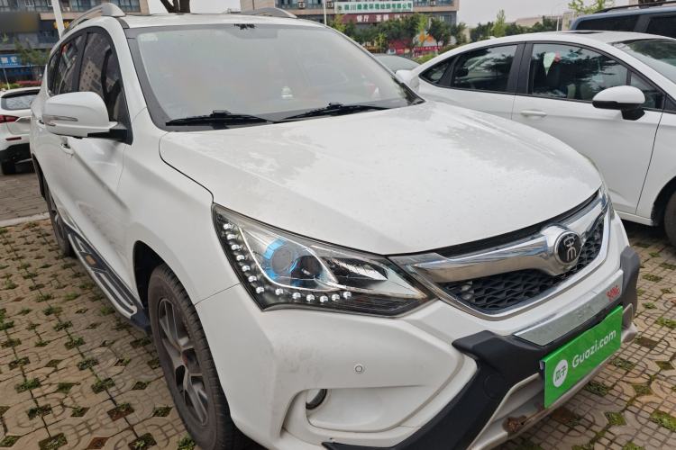 Used BYD Song 2016 GaiShi Edition 1.5TI Manual Elite Model
