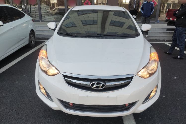 Used Hyundai Elantra (5th Generation / Langdong) 2015 1.6L Automatic Fashion Model Front
