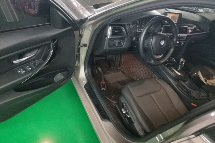 Used BMW 3 Series 2017 320Li xDrive Fashion Model
