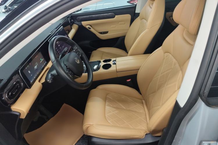 Used Leapmotor C11 2024 Range-Extended 300 Luxury Edition
