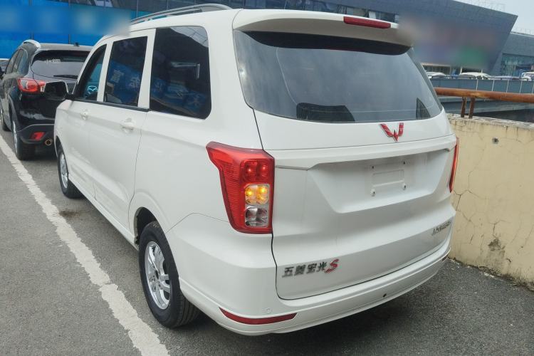 Used Wuling Hongguang 2019 1.5L S Standard Version China VI LAR
