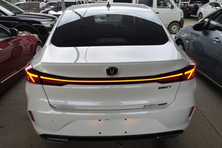 Used CHANGAN Eado 2023 Changan Edition PLUS Blue Whale NE 1.4T GDI DCT Prestige Version
