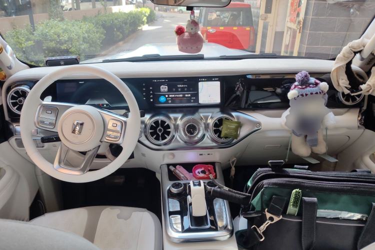 Used Cyberspace Tank 300 2021 2.0T Cyber Tank Center Console