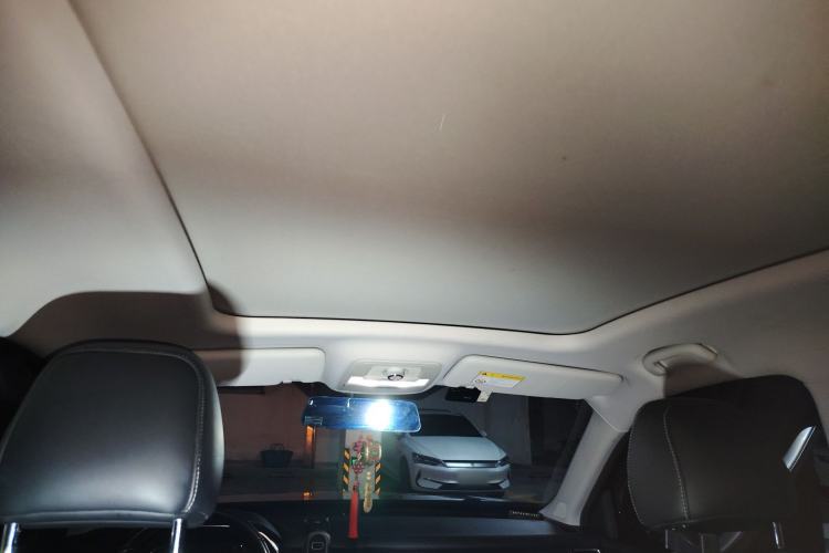 Used Roewe RX8 2019 30T Two-Wheel Drive Supreme Flagship Edition
