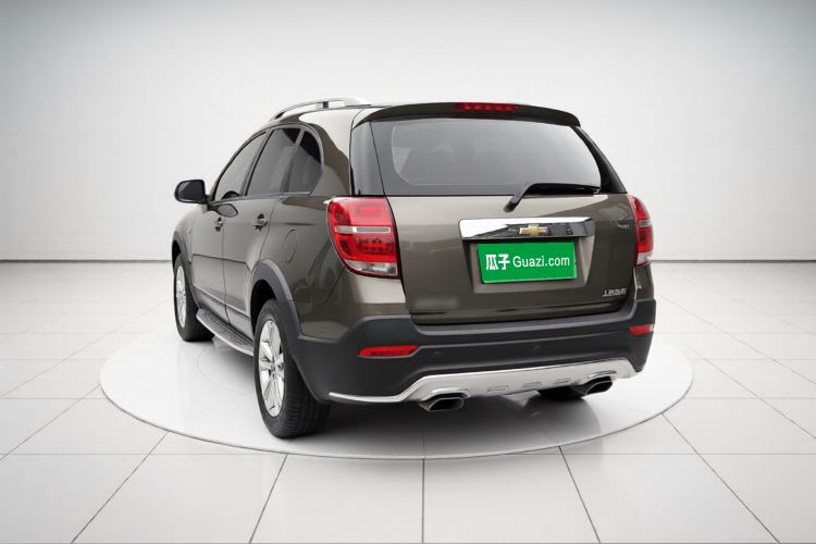 Used Chevrolet Captiva 2015 2.4L 4x4 Flagship Edition 7-Seater