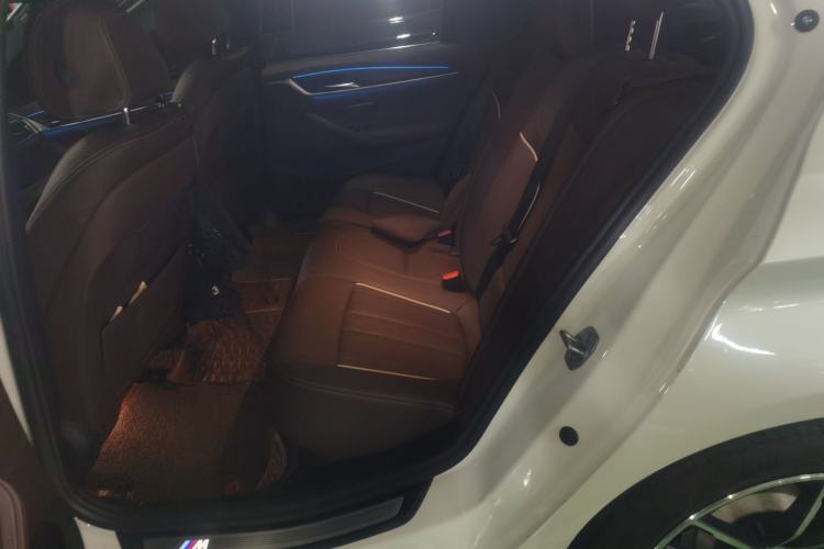 Used BMW 5 Series New Energy 2022 Updated Version 535Le Luxury Package Left Rear Seat