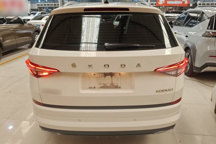 Used Skoda Kodiaq 2022 TSI330 7-Seater Two-Wheel-Drive Luxury Edition
