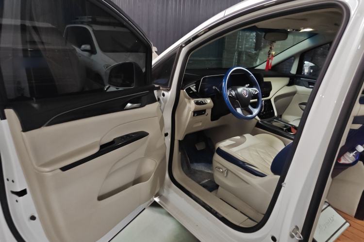 Used Buick GL8 2020 ES Land Cruiser 653T Comfort Edition Driver Seat