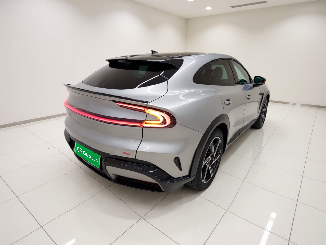 Xiaomi Auto YU7 2025 Ultra-Long Range High-Performance All-Wheel-Drive Max Edition — снимка 6