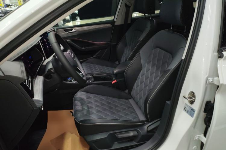 Used Volkswagen Sagitar 2023 300TSI DSG Excellence Edition
